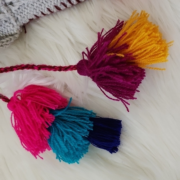 NATURAL LIFE gray Christmas stocking with multicolored pom poms and tass… - Picture 4 of 6